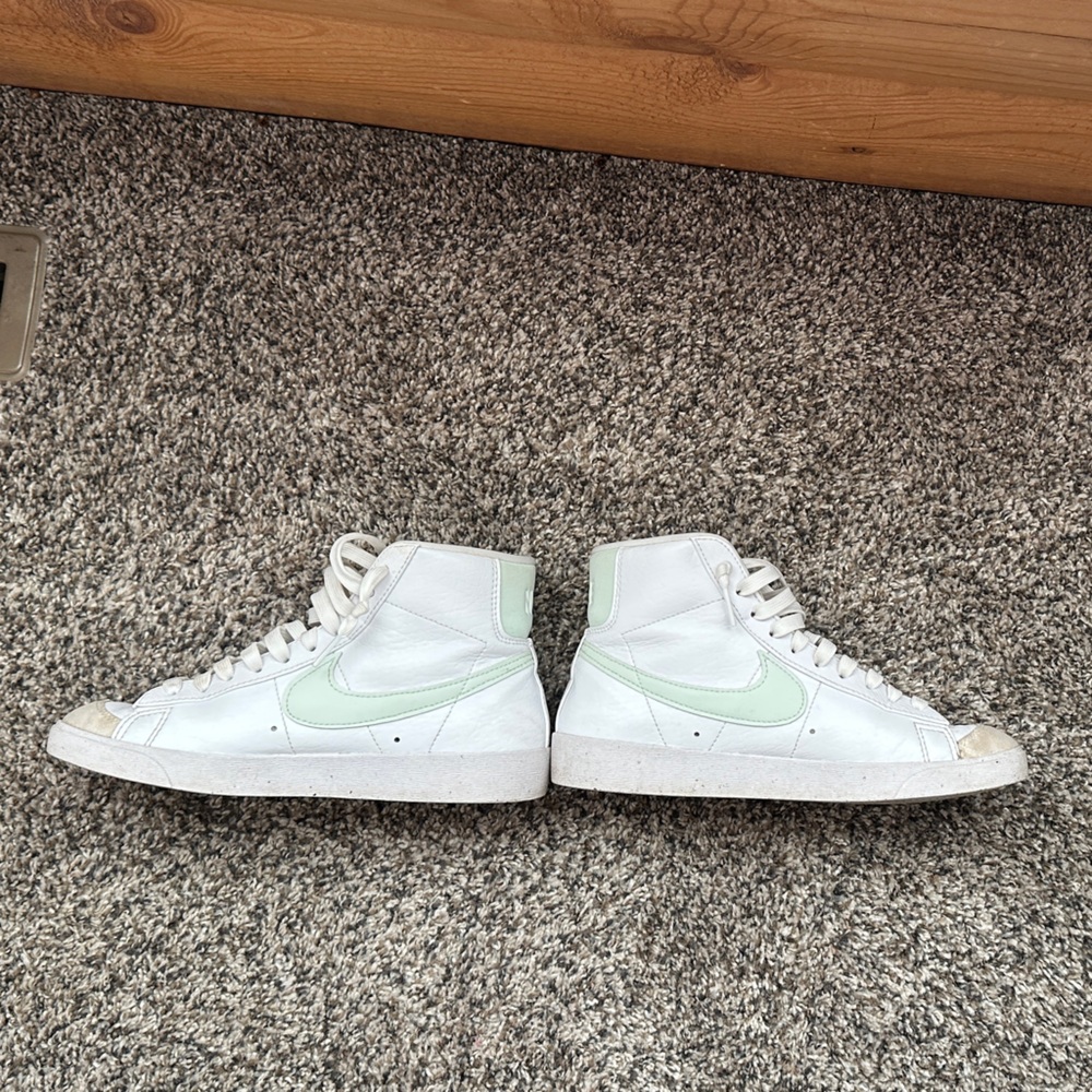 Nike Women's White and Light Green High-Top Sneakers